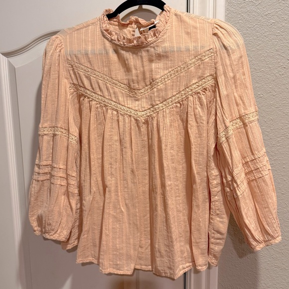 Universal Thread Tops - Universal Thread Peach Boho Waist Length Top With Lantern Sleeves